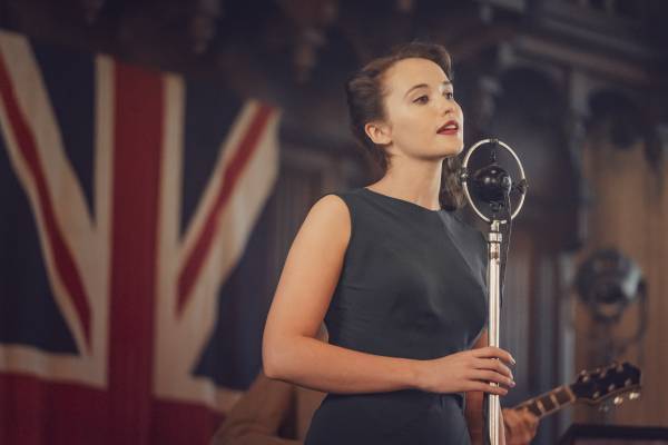 オスカー女優 ヘレン・ハントら出演、英BBCの傑作戦争ドラマ  日本初放送 『World on Fire』 毎週金曜よる9時～11月18日スタート！BS12 トゥエルビ