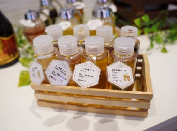 8種類の蜂蜜がたっぷりかけ放題！　爽やか＆刺激的な自家製蜂蜜漬けのかき氷が今年も登場