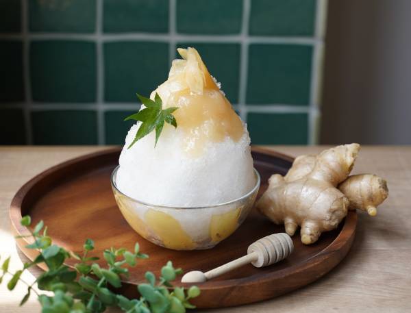 8種類の蜂蜜がたっぷりかけ放題！　爽やか＆刺激的な自家製蜂蜜漬けのかき氷が今年も登場
