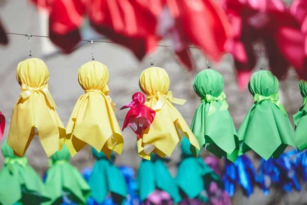 【リゾナーレ八ヶ岳】ピーマン通りに1,500個の親子ふれふれ坊主が登場！雨を楽しむイベント「八ヶ岳ふれふれスカイ」開催｜期間：2022年6月1日～7月10日