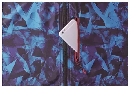 【近畿圏ライフ】本格的なお出かけシーズンに備えて！機能・デザイン・価格の三拍子そろった「毎日活躍する多機能パーカー」を新発売