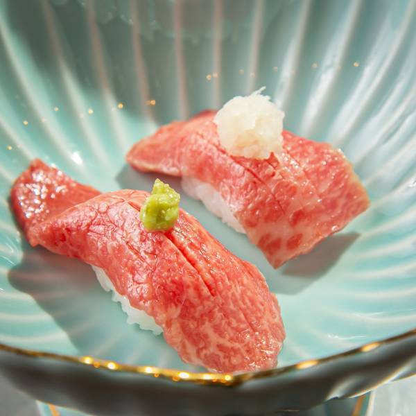 ヘルシーなタンを贅沢厚切り！たっぷりネギで夏に英気を養う名物「ネギタン塩」！～京都の焼肉店「西木屋町 肉しん」～