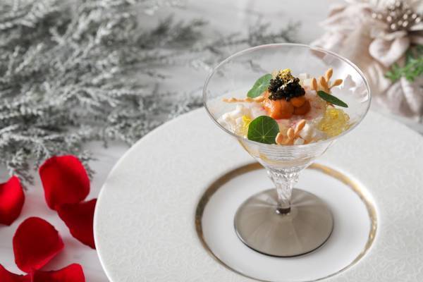 冬に美味しい食材を使用した、繊細で色鮮やかな料理長自慢のフレンチコース 『アーティスティックフレンチ～STRINGS CHRISTMAS ADVENT～ 』 期間限定販売