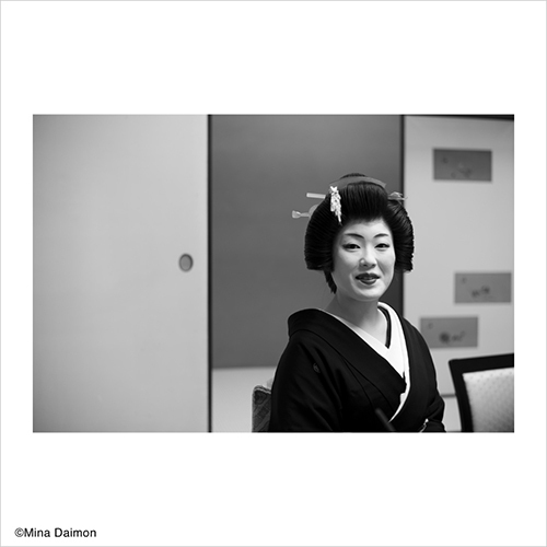 写真家 大門美奈さんによる作品『新ばし』を新技術・高品質モノクロプリントで販売開始！