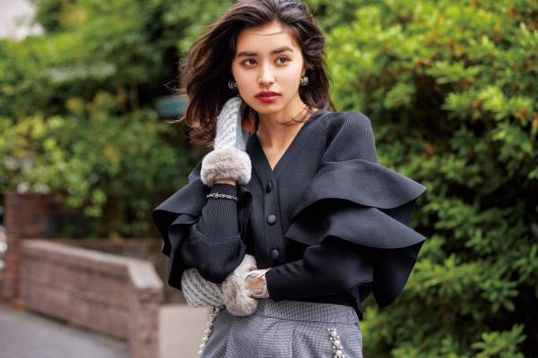 アパレルブランド「Chesty」が会報誌を発刊！ 秋冬コレクションの発表や人気女性歌手も登場