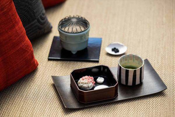 【星のや京都】冬の静かな奥嵐山でゆったりと過ごす「山眠る冬ごもり滞在」開催 ～練香づくりや貸し切り屋形舟で一服のお茶を楽しむ～｜期間：2022年12月15日～2023年3月10日