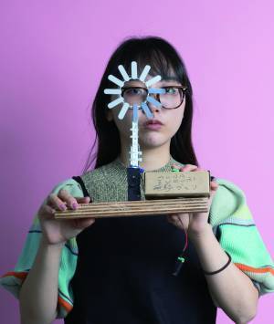 『無駄づくり発明家 藤原麻里菜』が 無駄を作らないキンコーズとパートナーに！？ 『キンコーズと無駄づくり』展をツクル・ワークで開催