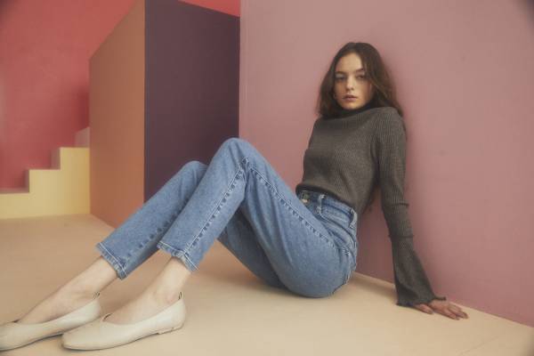 ジーンズを穿かない若者へ、正面から向き合った『毎日穿きたくなるデニム』登場