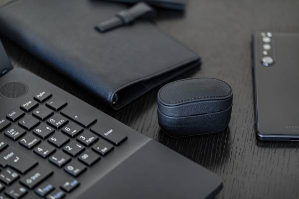 【2000％達成】GREEN FUNDINGで実行中 「極上の使いごこち」を目指したSONY WF-1000XM4対応ケース