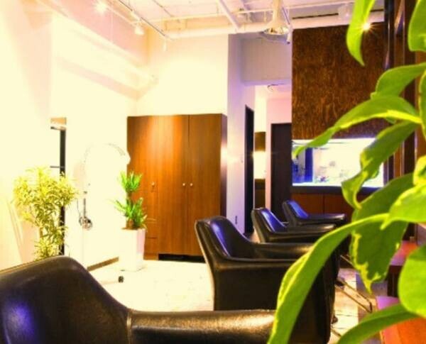 東京メトロ銀座線田原町駅から徒歩2分♪カフェのような落ち着ける空間で理想の髪型になれる浅草の美容室、『ARSPACE』の情報をFindビューティーで公開