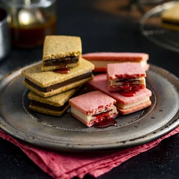 &quot;バレンタイン限定&quot;とろっとチョコがとろけるケーキ【ラ・メゾン アンソレイユターブル】あまおうとメルティ・ショコラムースのタルト、2022年2月1日（火）新発売