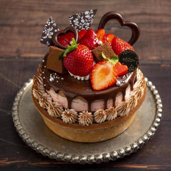 "バレンタイン限定"とろっとチョコがとろけるケーキ【ラ・メゾン アンソレイユターブル】あまおうとメルティ・ショコラムースのタルト、2022年2月1日（火）新発売