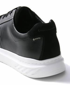 “ビジカジ”シューズに高機能防水を搭載～梅雨時期に！防水ビジネススニーカーを「マドラス社」とコラボ企画～