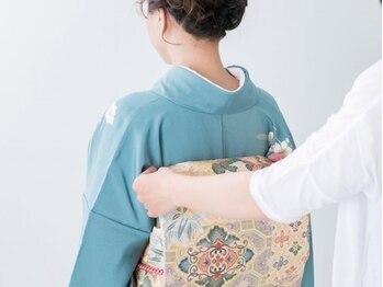 プチプラなのにハイクオリティー！半個室のプライベートサロン『カラー&ヘッドスパ ナナイロ』の情報をFindサービスで公開