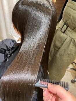 JR岡山駅から徒歩5分！『UniQ』で透明感とツヤ感がでる傷まないカラーを体感してみませんか？詳しい情報を駅近ドットコムで公開