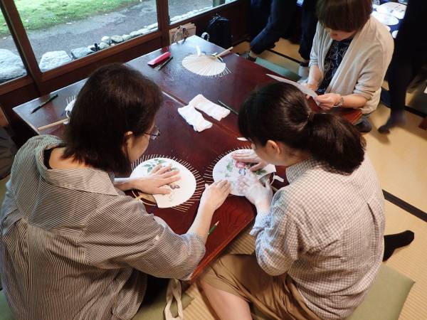 7月23日（土）六義園 【体験講座】江戸うちわづくりに挑戦！