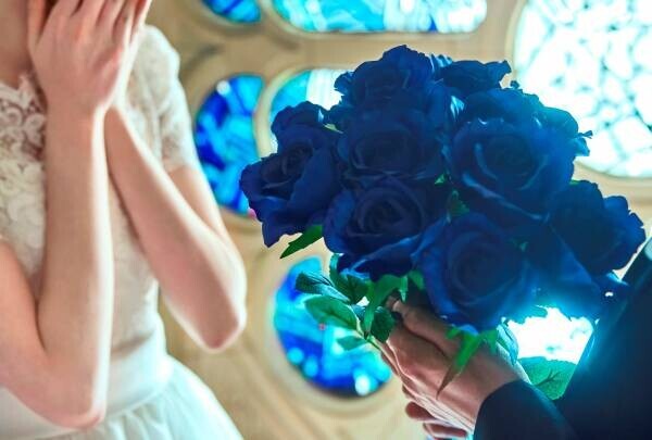 【東京】“青いバラ”でプロポーズの瞬間をよりロマンティックに！「チャペルdeプロポーズ～BLUE ROSE PLAN（ブルーローズプラン）～」誕生