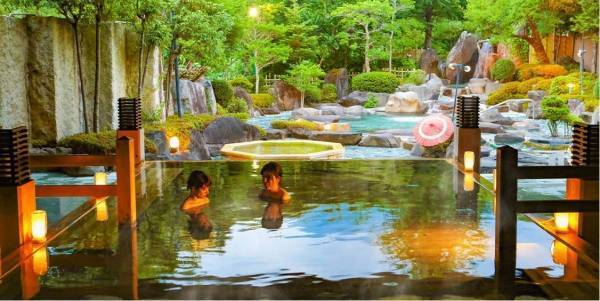 なめらかな肌触りの泉質を楽しむ温泉宿。大江戸温泉物語 「ホテル木曽路」と「鹿教湯」（共に長野県）で12月1日、冬のまんぞくバイキングスタート