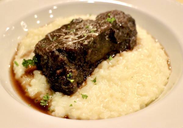 夜のコニファーが期間限定で『GOURMETALIAN』に変わります！