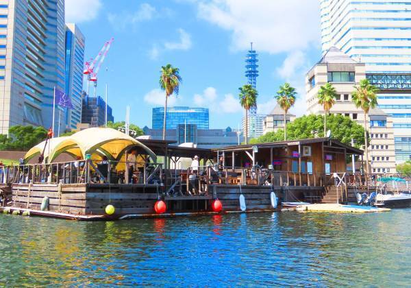 biid（ビード）【横浜 シルバーウィークおすすめスポット】みなとみらいの海上施設「カフェ＆バー ヘミングウェイ横浜」でお得にBBQやお食事を満喫！