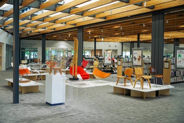 【北海道 東川町】家具の黄金期「ミッドセンチュリー」。その織田コレクション展を3つ同時に開催中