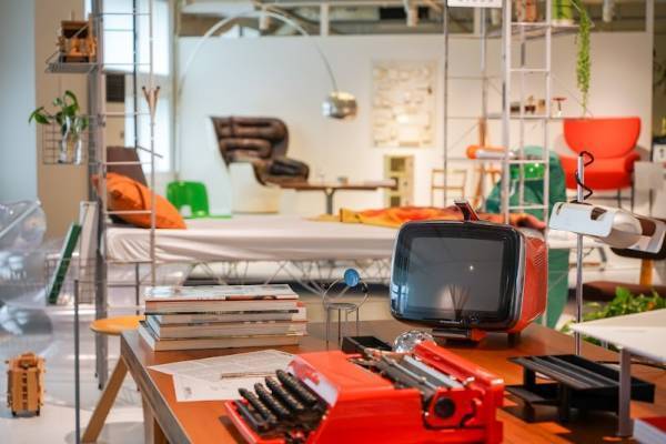 【北海道 東川町】家具の黄金期「ミッドセンチュリー」。その織田コレクション展を3つ同時に開催中