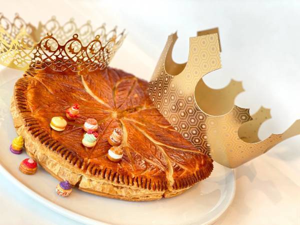 【ひらまつレストラン】桜を愛でながら歴史的建造物でティータイムを ～「デザートdeボキューズ」3月よりスタート～