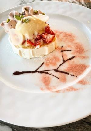 【ひらまつレストラン】桜を愛でながら歴史的建造物でティータイムを ～「デザートdeボキューズ」3月よりスタート～