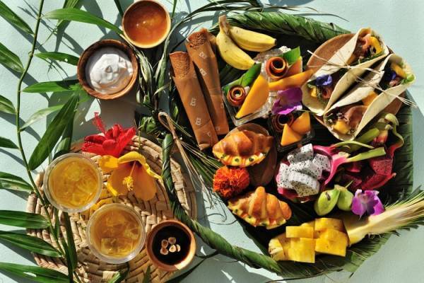 【バンタカフェ】青い海を眺めながらトロピカルフルーツを堪能する「まーさんトロピカルフェア」開催｜開催日：2022年7月1日～8月31日