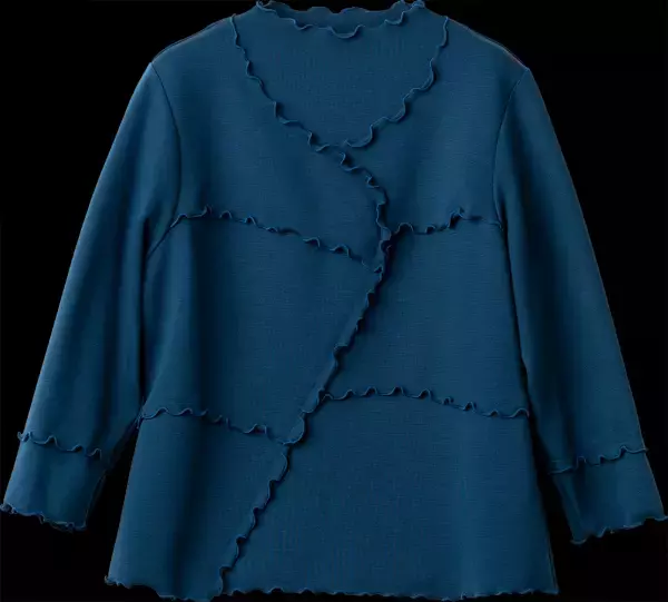 年齢差50歳！シニアインスタグラマーとデザイン学生がコラボ制作した服を発売