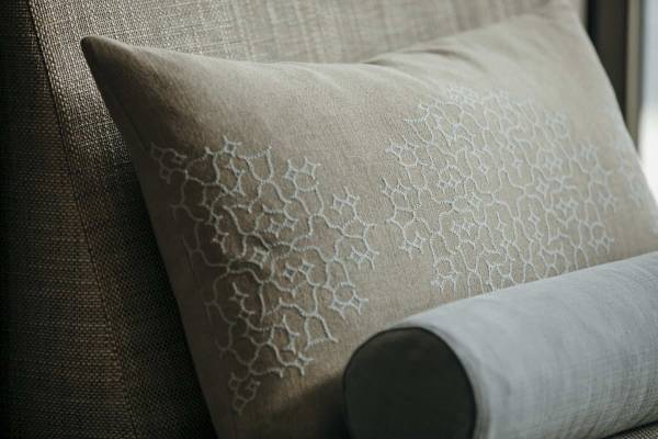 【界 ポロト】ポロト湖の懐にひたる、とんがり湯小屋の宿「界 ポロト」 2022年1月14日開業