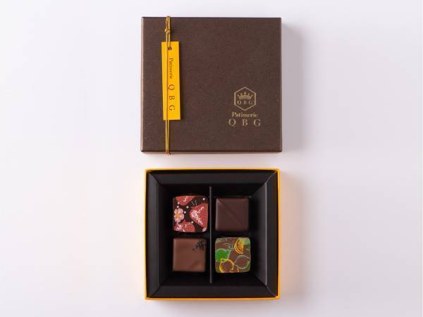 はちみつ専門メーカー直営 パティスリーQBGの新作「はちみつボンボンショコラ」発売！8種のはちみつと厳選素材をかけ合わせた、こだわりの"花別"チョコレート