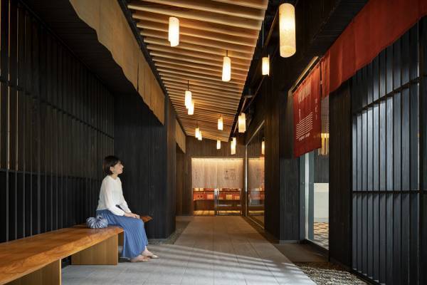 【界 別府】建築家・隈 研吾氏が手掛けたアートな温泉街をめぐる 「デザイン・建築ツアー」開催 ～建築・デザインで感じる「ドラマティック温泉街」～｜期間：2022年12月1日～通年