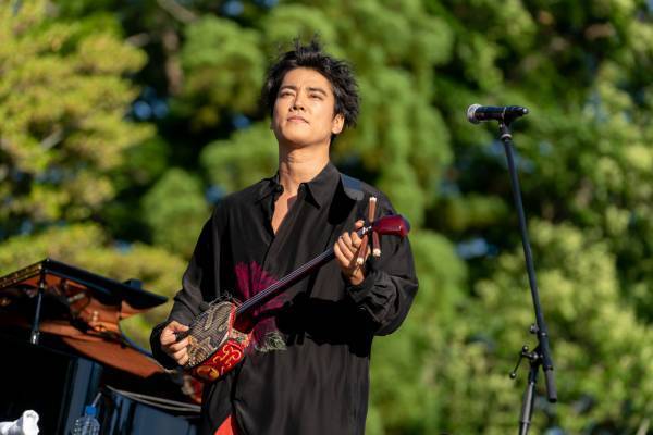 『葉加瀬太郎 音楽祭2022』、3年ぶりに京都・上賀茂神社で開催「世界中を探しても、こんなに幸せなバイオリニストはいない」