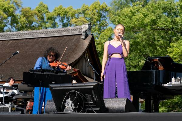 『葉加瀬太郎 音楽祭2022』、3年ぶりに京都・上賀茂神社で開催「世界中を探しても、こんなに幸せなバイオリニストはいない」