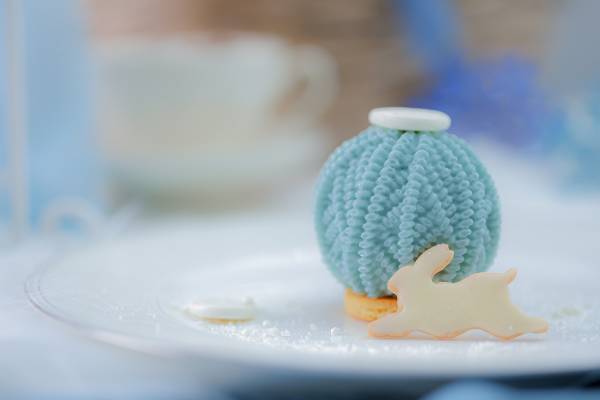 【大阪・心斎橋】ふわふわした雪山の真っ白い動物達がお出迎え！『クラシカルレディーのウィンターアフタヌーンティー』 期間限定販売