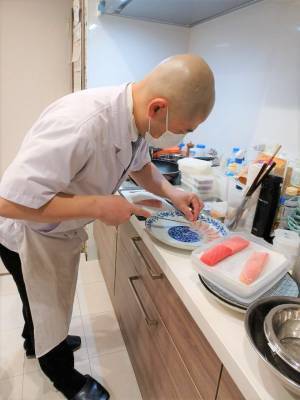 【シェアレストランと出張料理人】ハイブリッドな稼ぎ方を実践する間借り日本料理人　田村昌哉の【無料個別講習】が応募スタート！