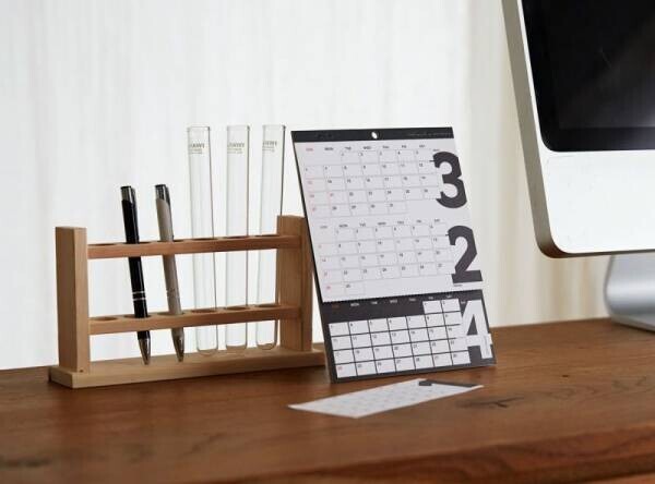 リプラグのデザインカレンダー2023年販売開始！卓上型の月の満ち欠けカレンダー「ミチルmini」の新作や限定カラー登場。
