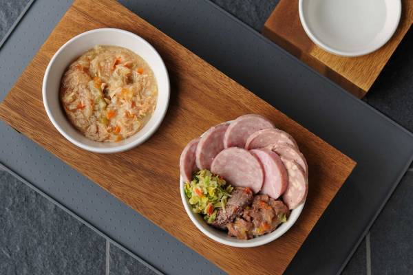 【奥入瀬渓流ホテル】貸切露天風呂のオプションが新登場　愛犬と一緒に奥入瀬渓流を満喫する「奥入瀬ペット旅」を提供｜提供期間：2022年6月1日～10月23日