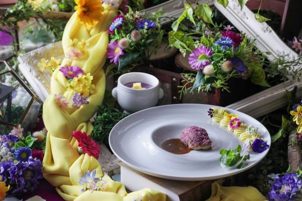 童話“ラプンツェル”着想スイーツブッフェ、物語の世界に迷い込んだような会場装飾＆幻想的な光のセレモニーも楽しめる『プリンセススイーツパーティー～ラプンツェルからのおもてなし～』 4日間限定開催