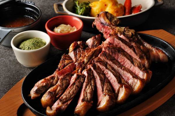 【星のや沖縄】壮大な海岸線に広がるさまざまな場所で仕事ができる 「イノーワーケーションプラン」提供 ～サンゴ礁と緑に囲まれた入り江に「岩場の隠れ処オフィス」が登場～｜提供開始：2022年9月1日