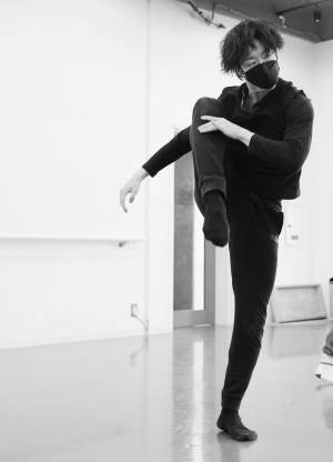 ローザンヌ国際バレエコンクールで優勝・二山治雄と、振付家としても活躍中の才能溢れるダンサー、宝満直也を迎えて描く愛と成長のファンタジー　Dance Marché「星の王子さま」4/27開幕！