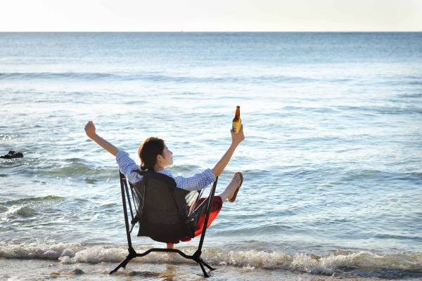 【星野リゾート　バンタカフェ】サンゴ礁に囲まれた海を眺めながら、トロピカルフルーツのクラフトビールを楽しめる「イノービアガーデン」開催｜期間：2022年8月5日～28日