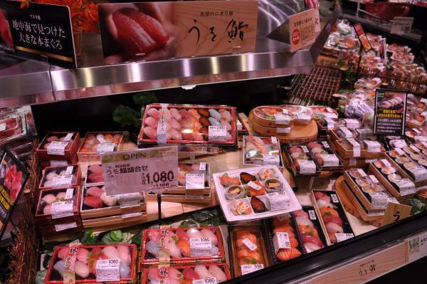 『ライフらしさ』を詰め込み、衣食住がそろって２年ぶりに復活！　12/7（水）、「ライフ初芝店」を建て替え改装オープン！