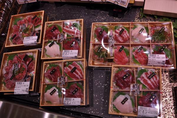 『ライフらしさ』を詰め込み、衣食住がそろって２年ぶりに復活！　12/7（水）、「ライフ初芝店」を建て替え改装オープン！