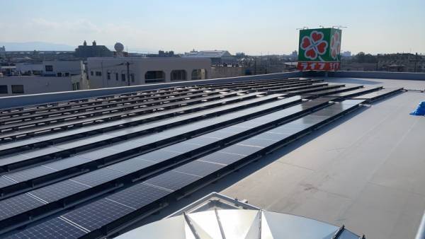 『ライフらしさ』を詰め込み、衣食住がそろって２年ぶりに復活！　12/7（水）、「ライフ初芝店」を建て替え改装オープン！