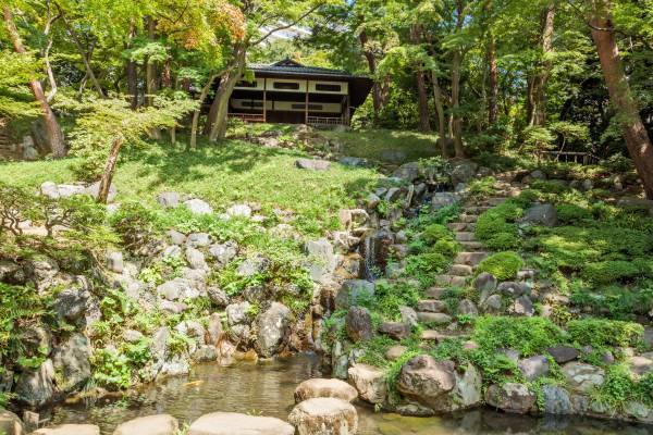 2022年　都立9庭園　ゴールデンウィーク開園時間延長のお知らせ