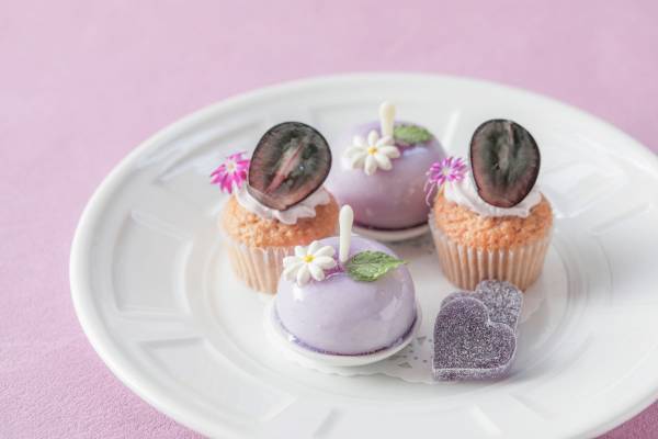 トレンドカラー“パープル”がテーマのプリンセススイーツに心ときめく！「プリンセスアフタヌーンティー～Lovely Purple～」販売