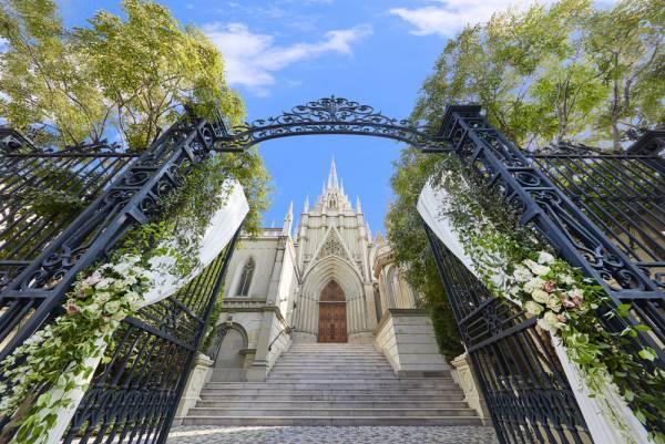 結婚式を延期中の“待ち婚”カップルに向けて、 最短1か月で結婚式が叶う！「青山セントグレース大聖堂」レストランウエディング受注開始