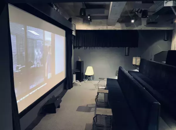 夏休みのお出かけはココ！《お子様連れも安心》貸切レンタルシアターでママもパパも映画を楽しもう！